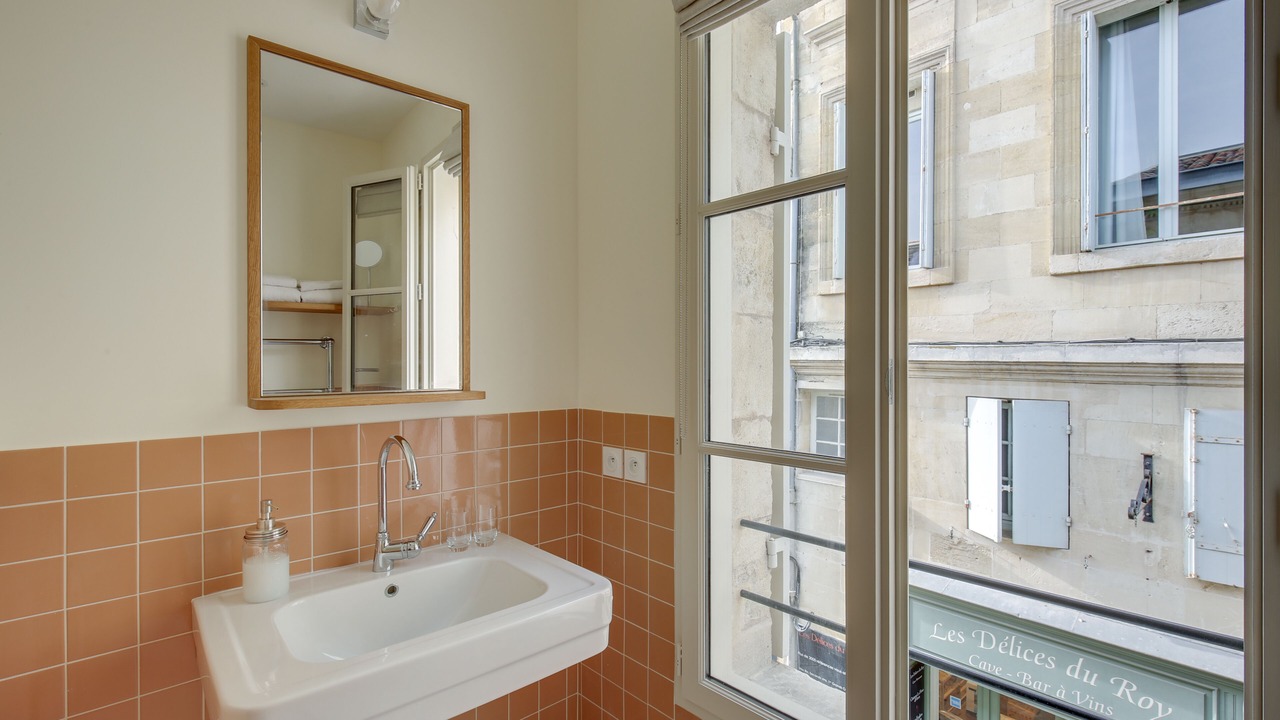 Photo of Bathroom in Saint-Emilion