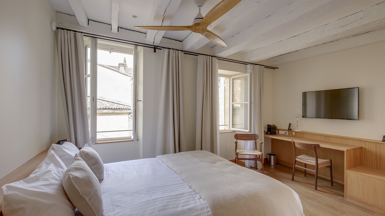 Photo of Bedroom in Saint-Emilion
