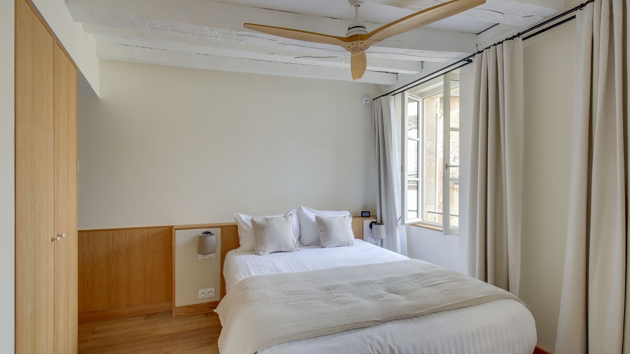 Photo of Bedroom in Saint-Emilion