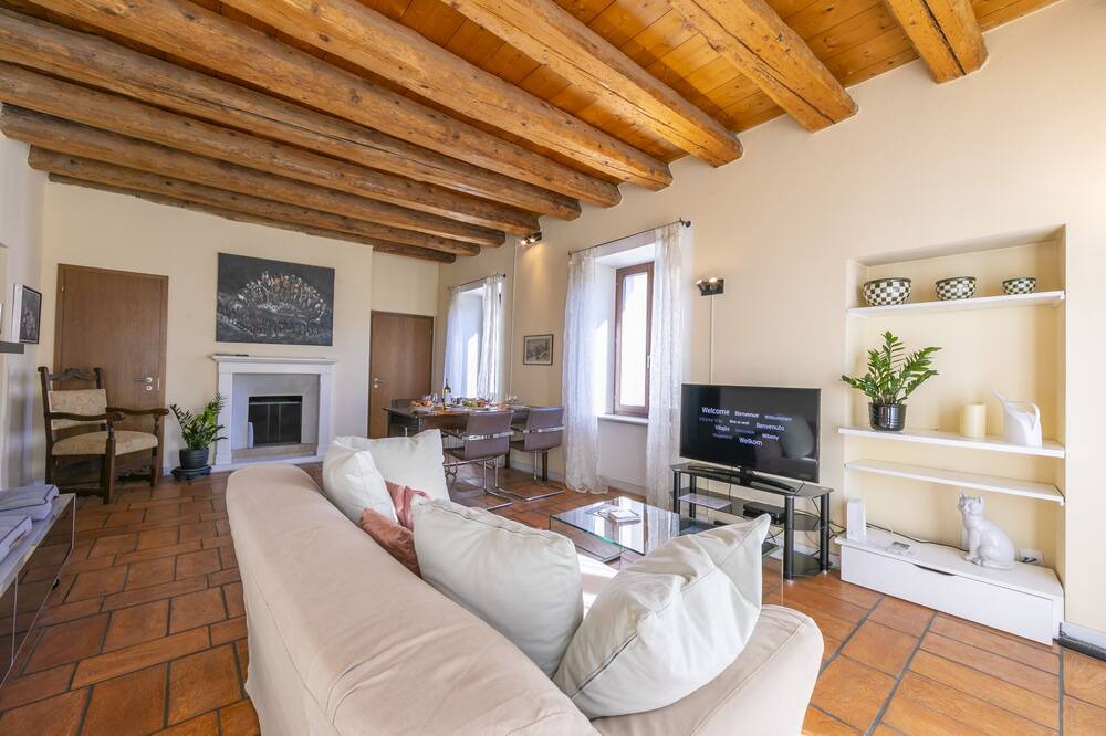 Photo of Livingroom in Muralto