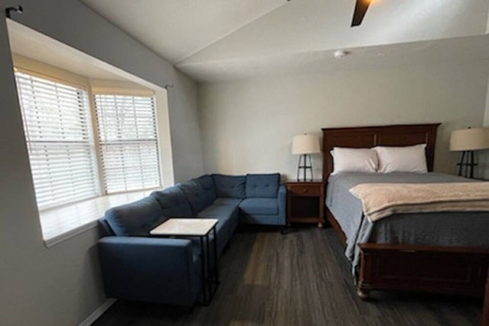 Photo of Bedroom in Norman