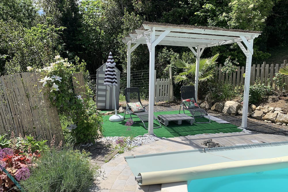 Photo of Outdoor in Curzon