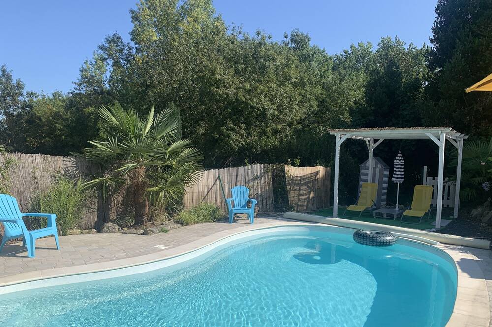 Photo of Outdoor in Curzon