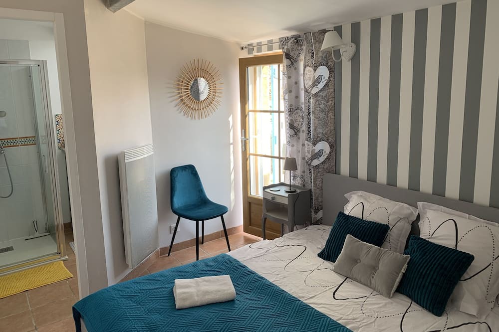 Photo of Bedroom in Curzon