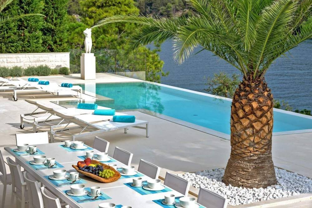 Photo of Outdoor in Sumartin
