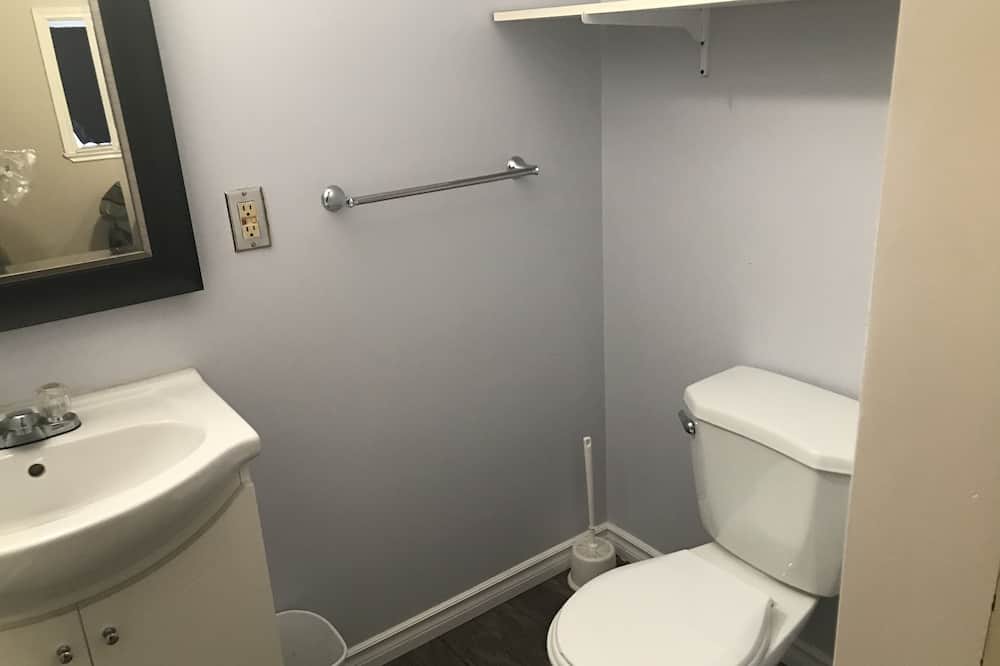 Photo of Bathroom in Port Burwell