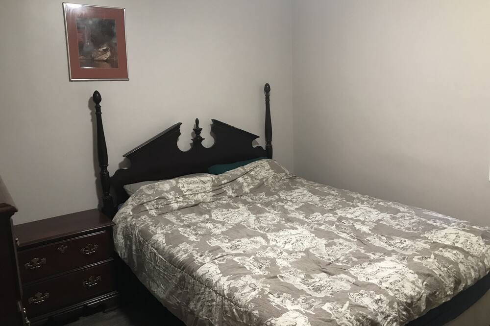 Photo of Bedroom in Port Burwell