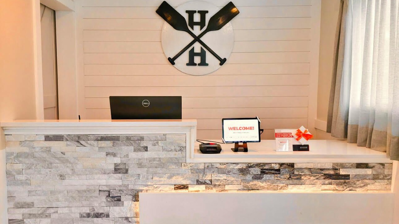 Photo of Others in Hyannis