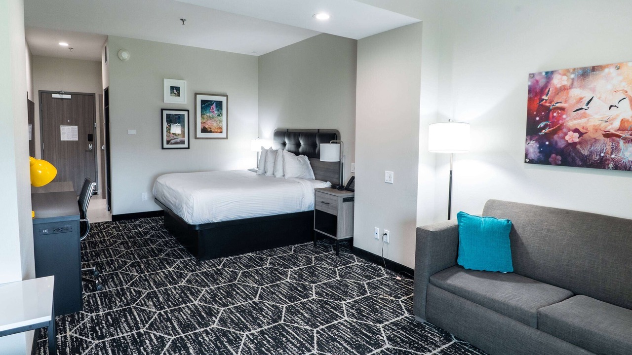 Photo of Bedroom in South Side