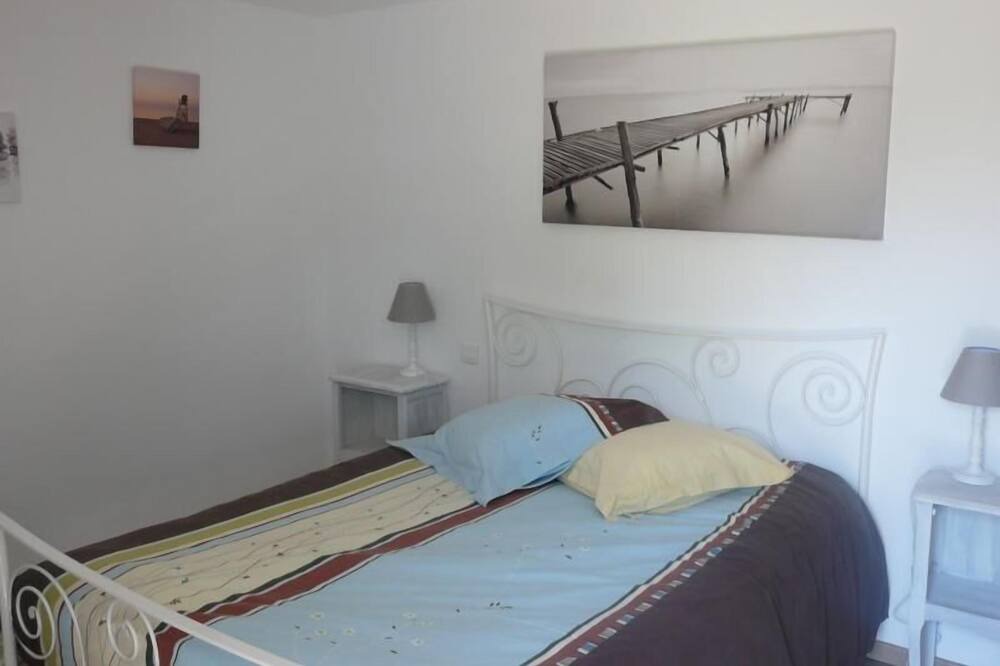 Photo of Bedroom in Montricoux