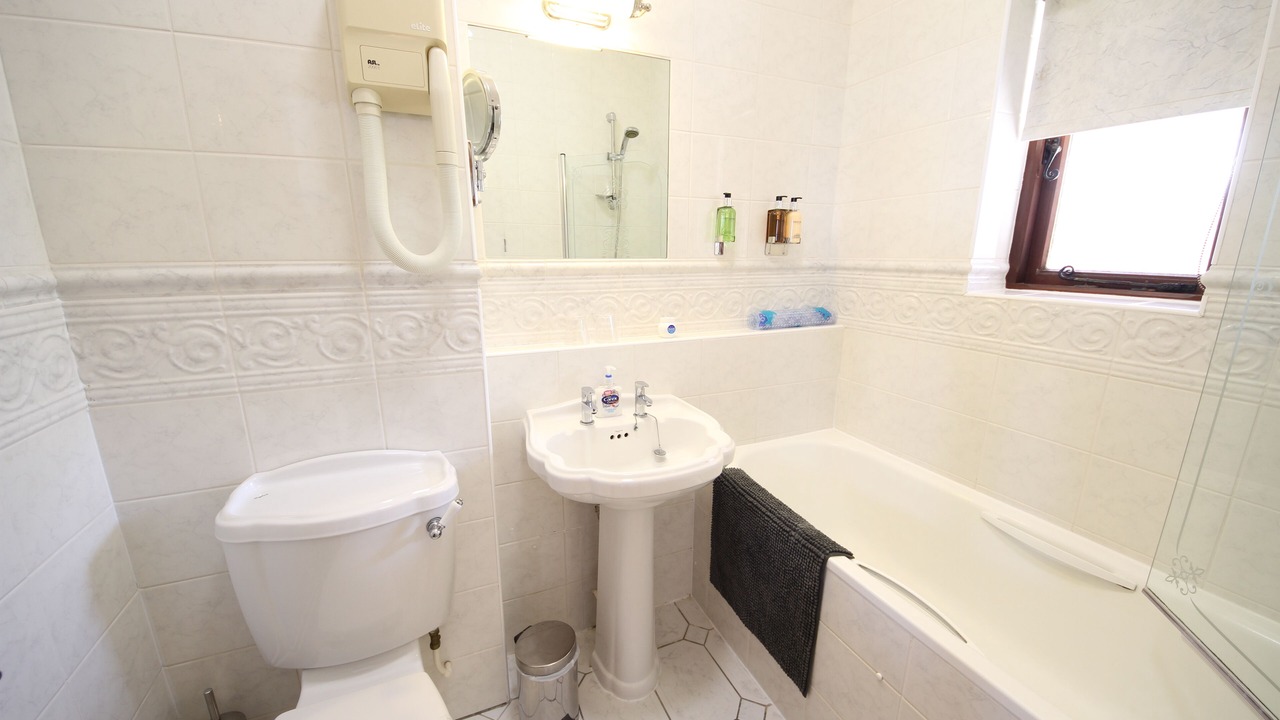 Photo of Others in Chale