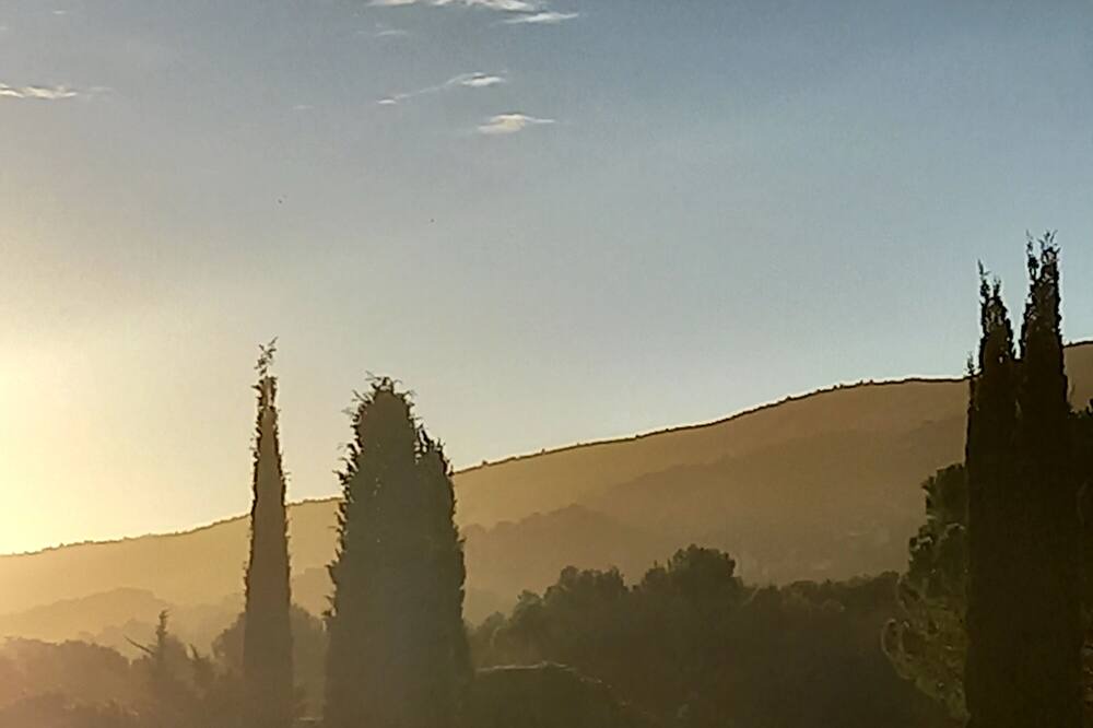 Photo of Others in Maubec