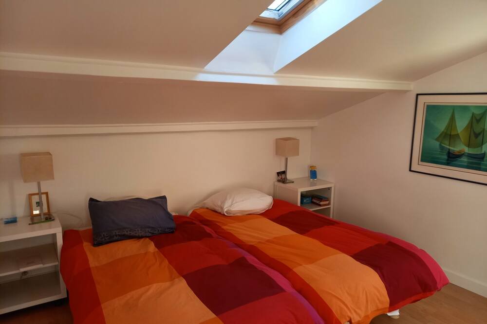 Photo of Bedroom in Maubec