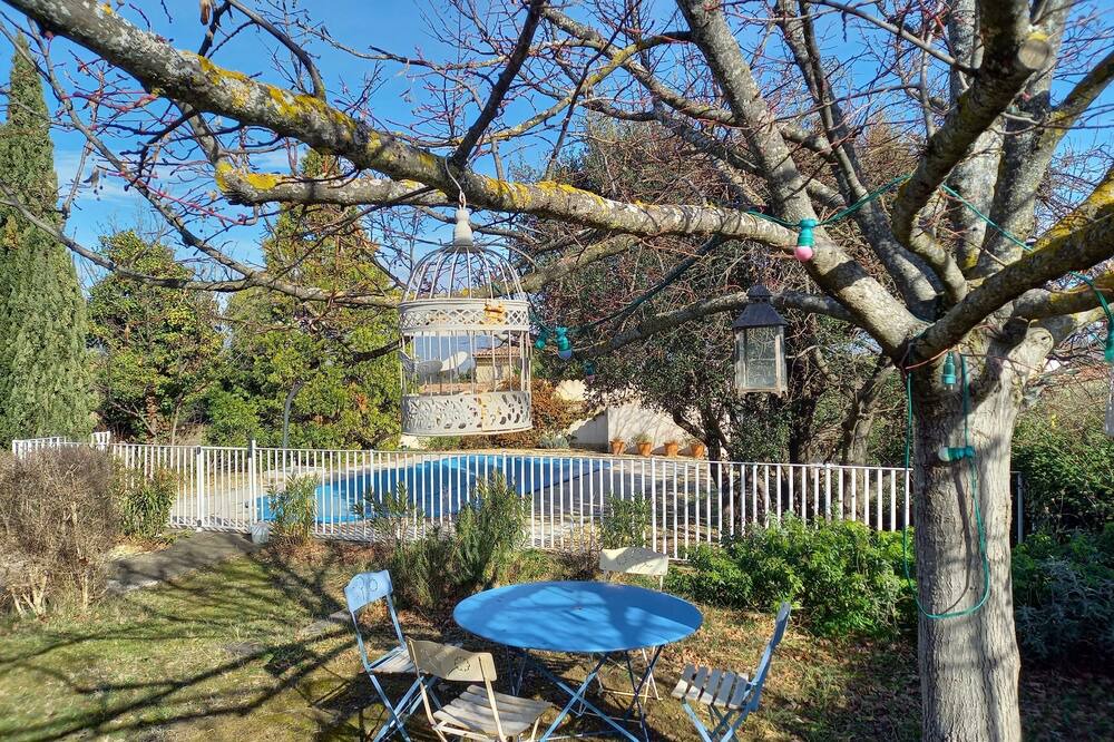 Photo of Outdoor in Maubec