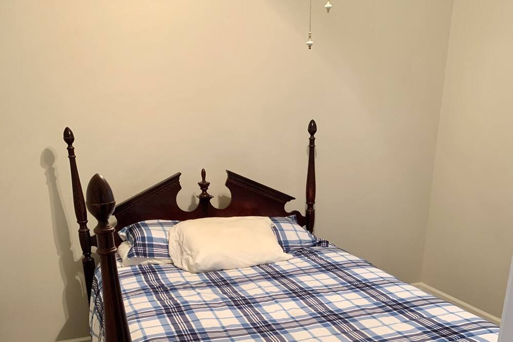 Photo of Bedroom in Horseshoe Lake