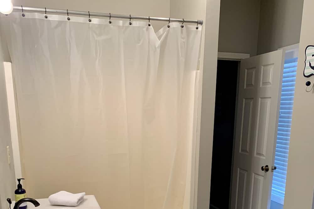 Photo of Bathroom in Horseshoe Lake