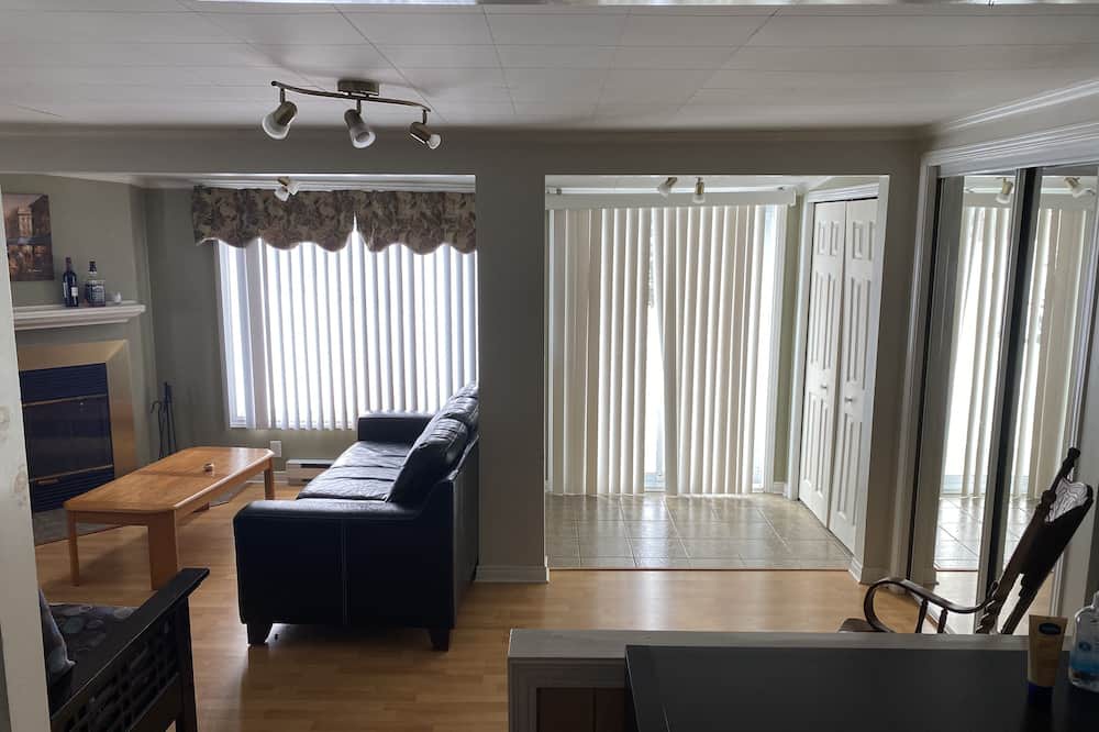 Photo of Livingroom in Val-des-Bois