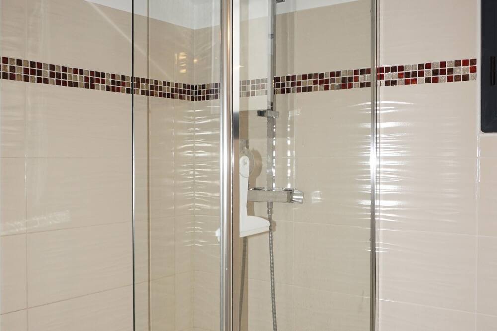 Photo of Bathroom in Babeau-Bouldoux