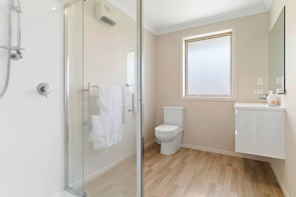 Photo of Bathroom in Te Aroha