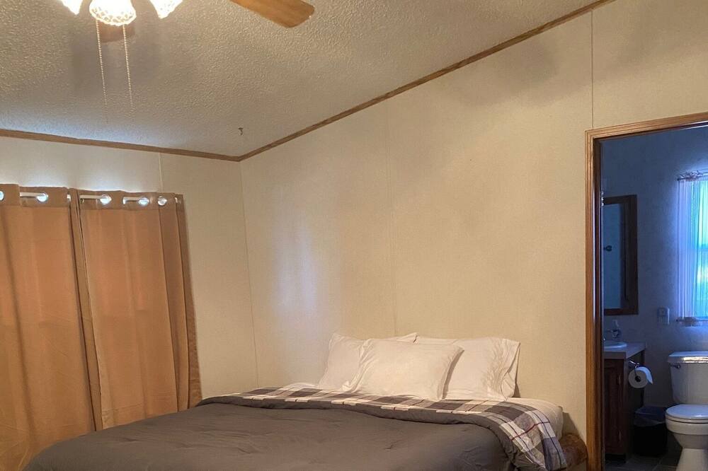 Photo of Bedroom in Mayhill