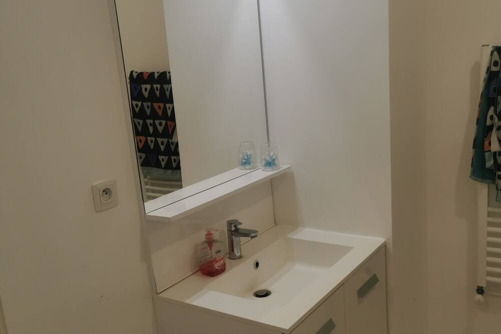 Photo of Bathroom in Thouare-sur-Loire