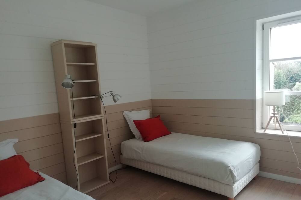 Photo of Bedroom in Talmont-Saint-Hilaire
