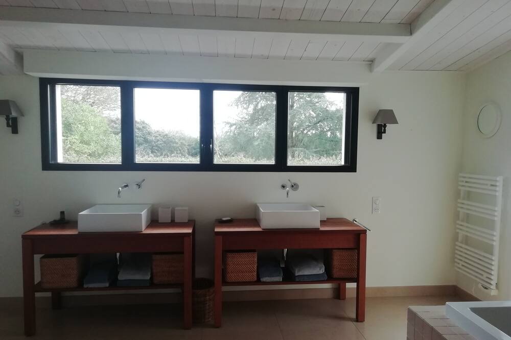 Photo of Kitchen in Talmont-Saint-Hilaire