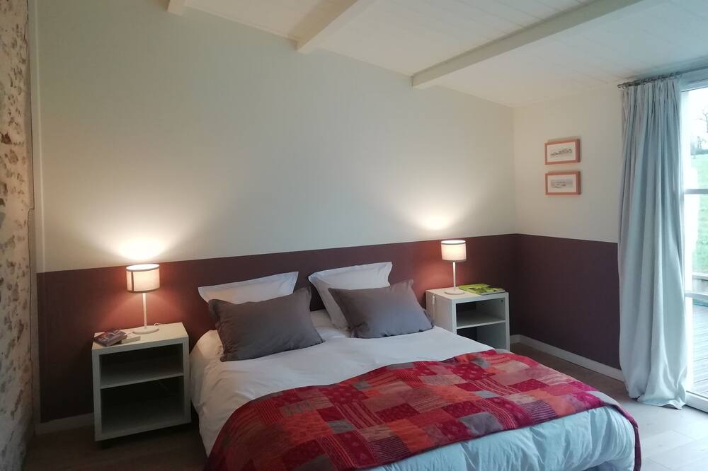 Photo of Bedroom in Talmont-Saint-Hilaire