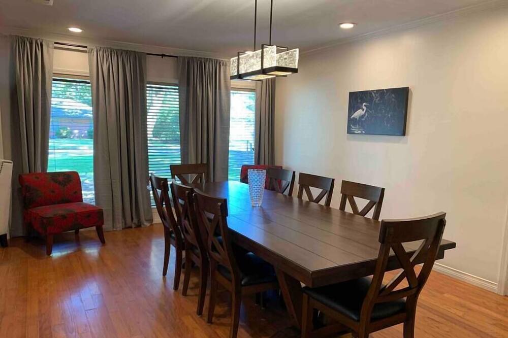 Photo of Bedroom in Mid City South