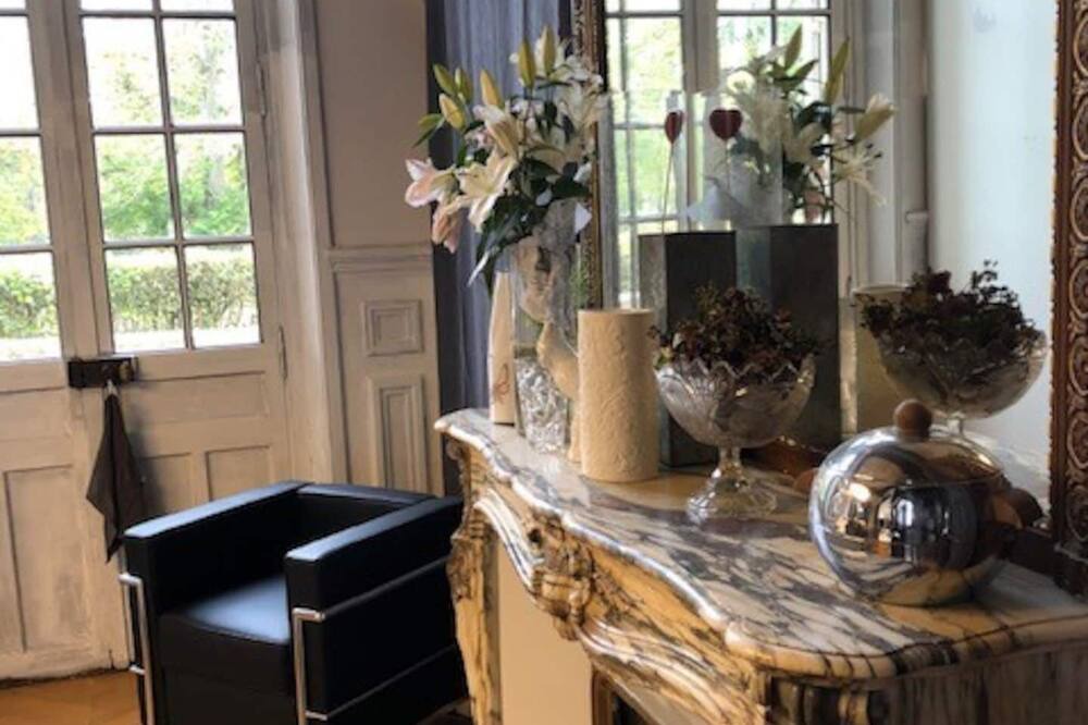 Photo of Livingroom in Saint-Jean-aux-Bois