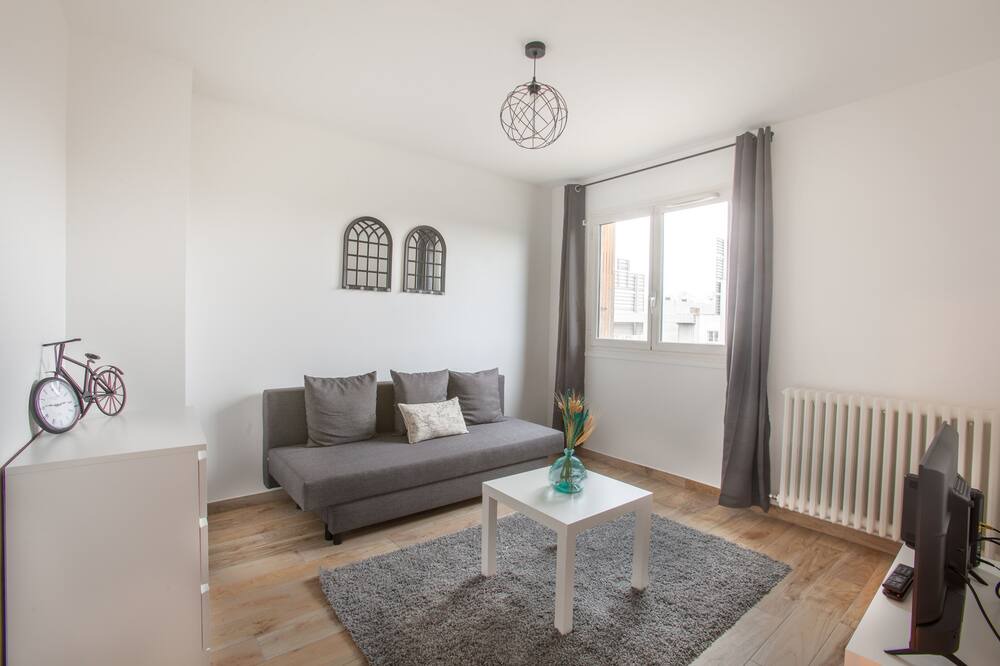 Photo of Livingroom in Clamart