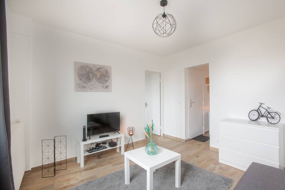 Photo of Livingroom in Clamart