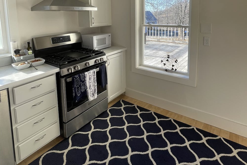 Photo of Kitchen in South Thomaston