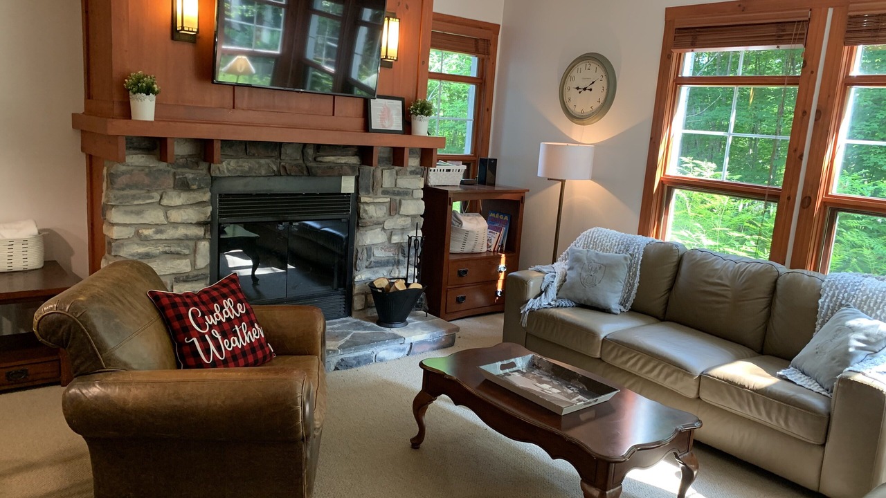 Photo of Livingroom in Tremblant-Les-Eaux
