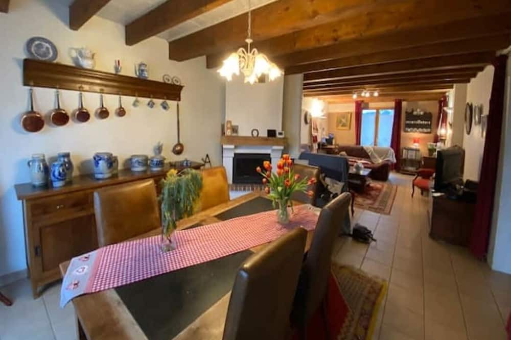 Photo of Kitchen in Brunembert