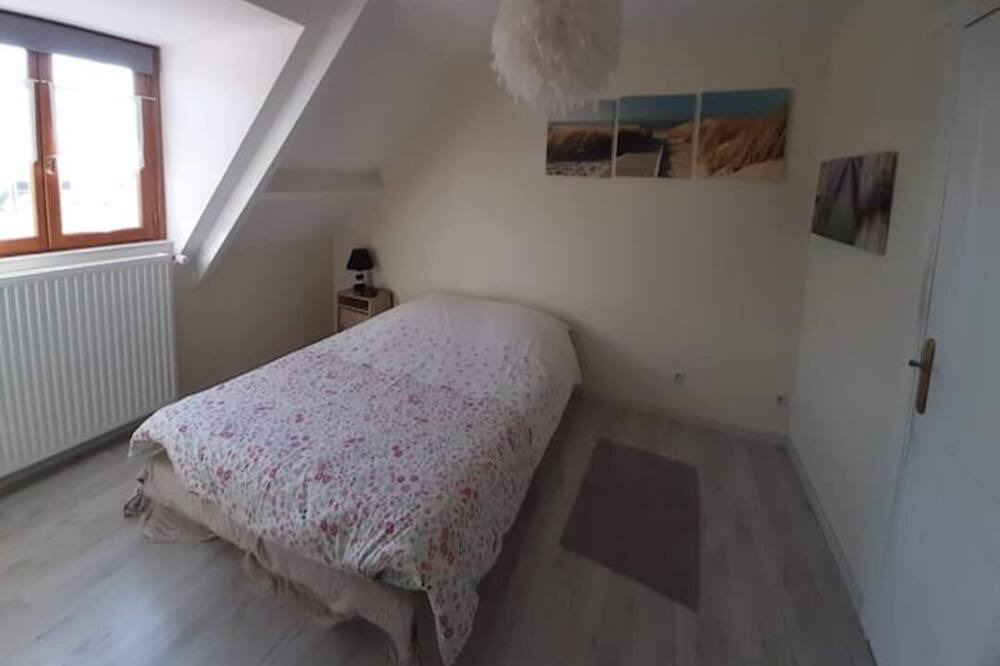 Photo of Bedroom in Brunembert