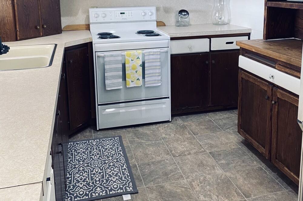 Photo of Kitchen in Neola