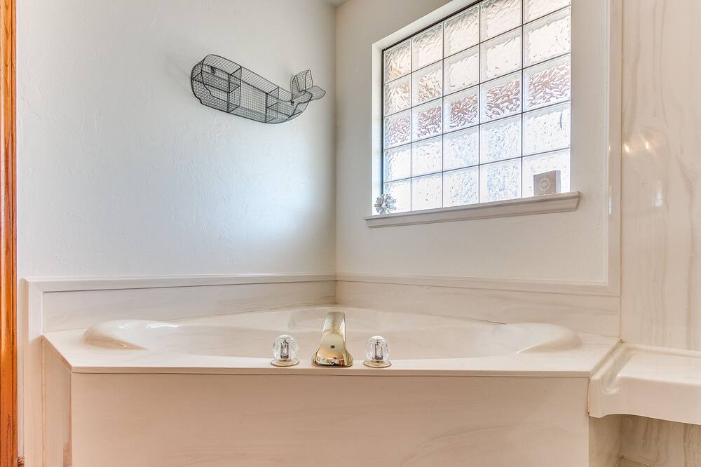 Photo of Bathroom in Cedar Valley