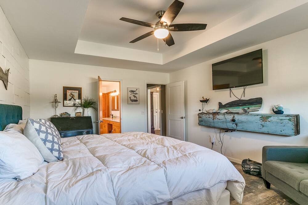 Photo of Bedroom in Cedar Valley