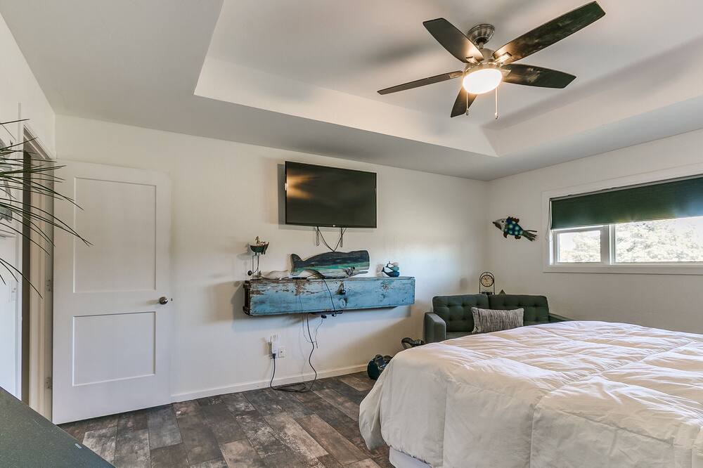 Photo of Bedroom in Cedar Valley