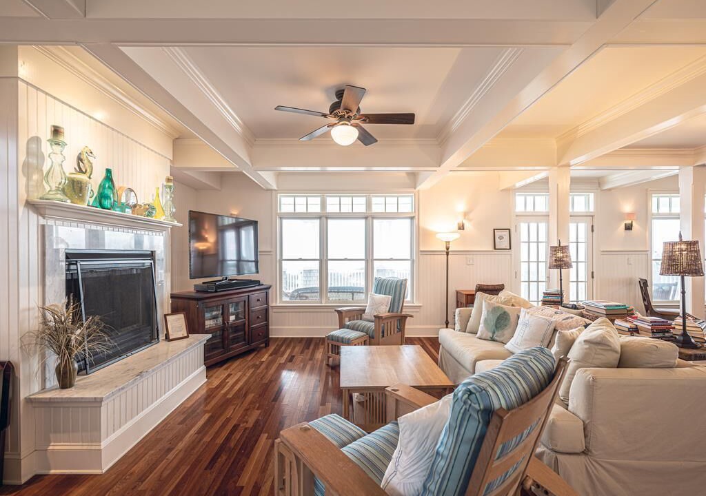 Photo of Livingroom in Admiral Estates