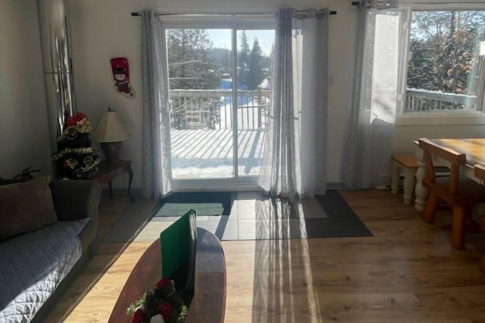 Photo of Livingroom in St-Adolphe-d'Howard