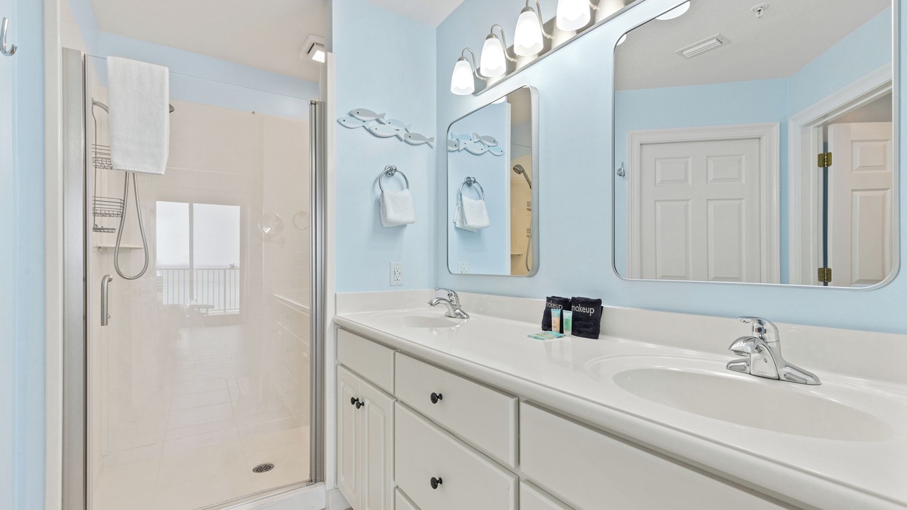 Photo of Others in Lower Grand Lagoon