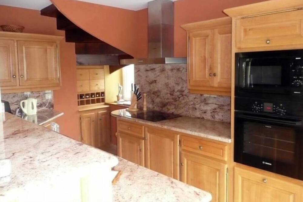 Photo of Kitchen in Moyrazes