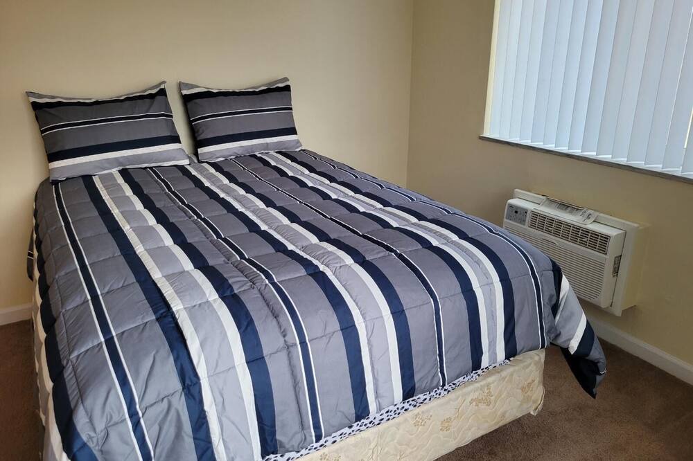 Photo of Bedroom in University City