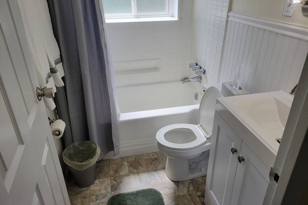 Photo of Bathroom in University City