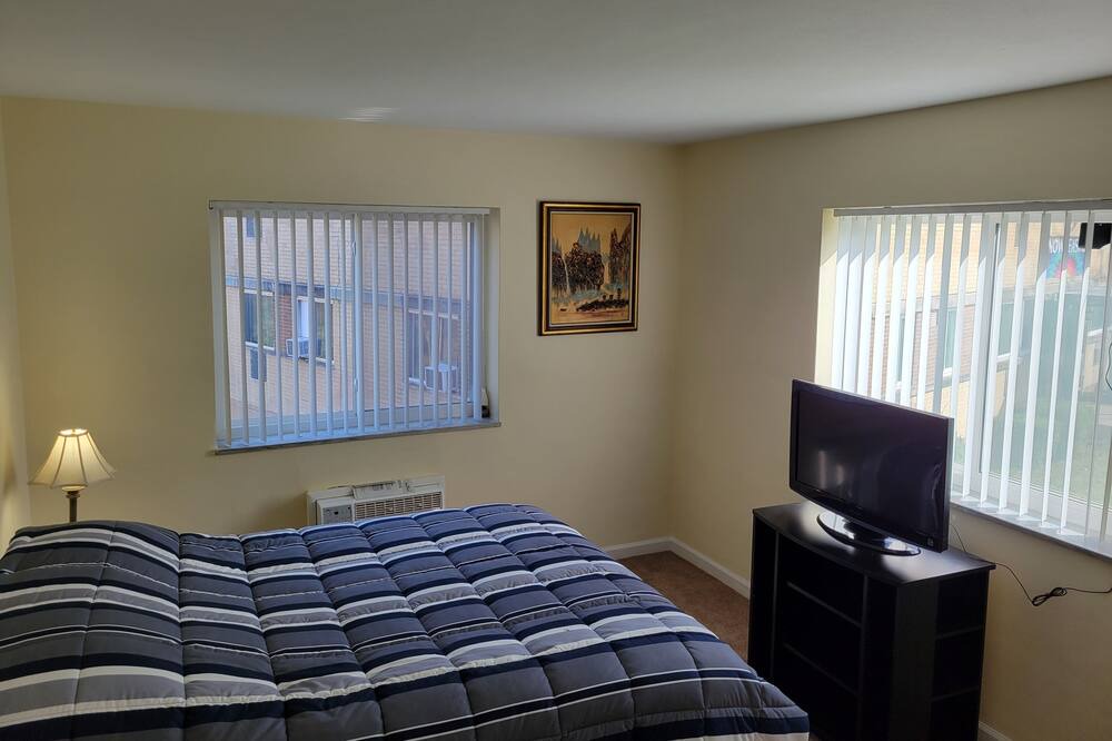 Photo of Bedroom in University City
