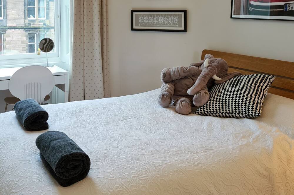 Photo of Bedroom in Marchmont