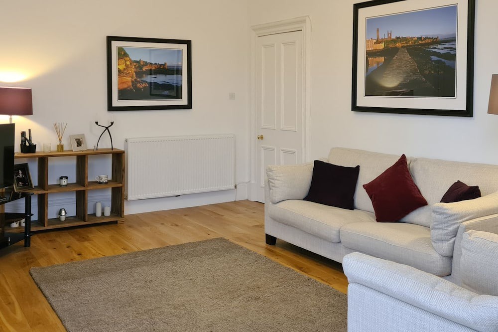 Photo of Livingroom in Marchmont