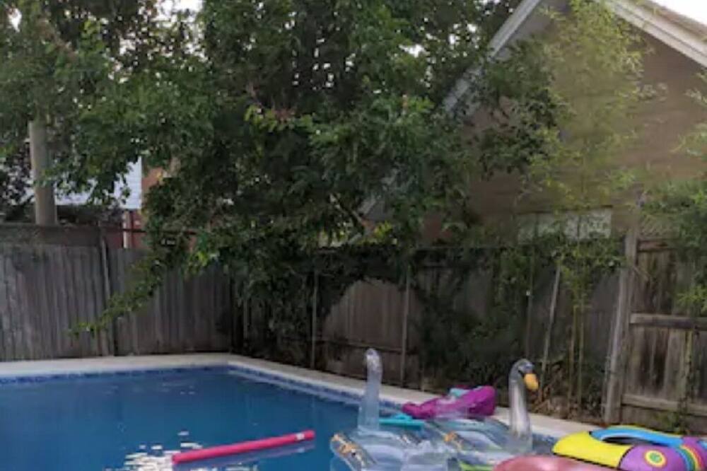 Photo of Outdoor in Windsor